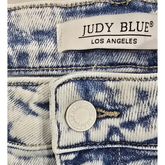 Judy Blue Denim Shorts Embroidered Cherries Distressed Stonewashed Plus Size 1XL - Picture 11 of 16